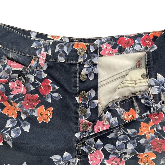 CITIZENS OF HUMANITY FLORAL HIGH RISE CUT-OFF SIZE 28 DENIM SHORTS FESTIVAL BOHO - Picture 7 of 15
